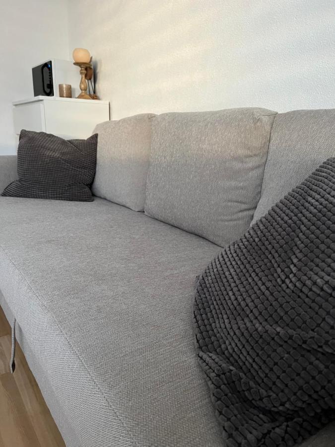 Black&White Apartment Uzwil Bagian luar foto