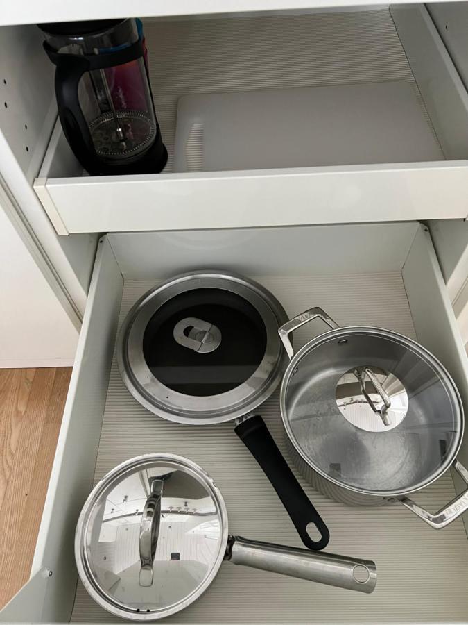 Black&White Apartment Uzwil Bagian luar foto